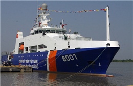 Bàn giao tàu đa năng CSB 8001 cho Cảnh sát biển